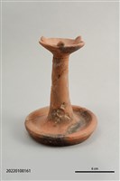 藏品(壓花油燈座)的圖片